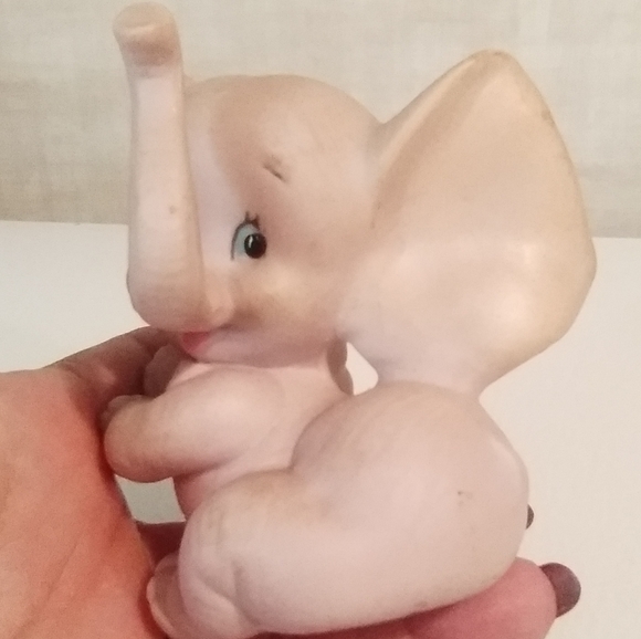PINK ELEPHANT FIGURINE - Picture 2 of 6